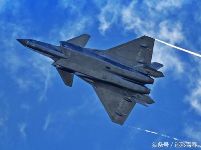  水晶宫边锋速度致胜，鹰隼军团翼展撕裂防线